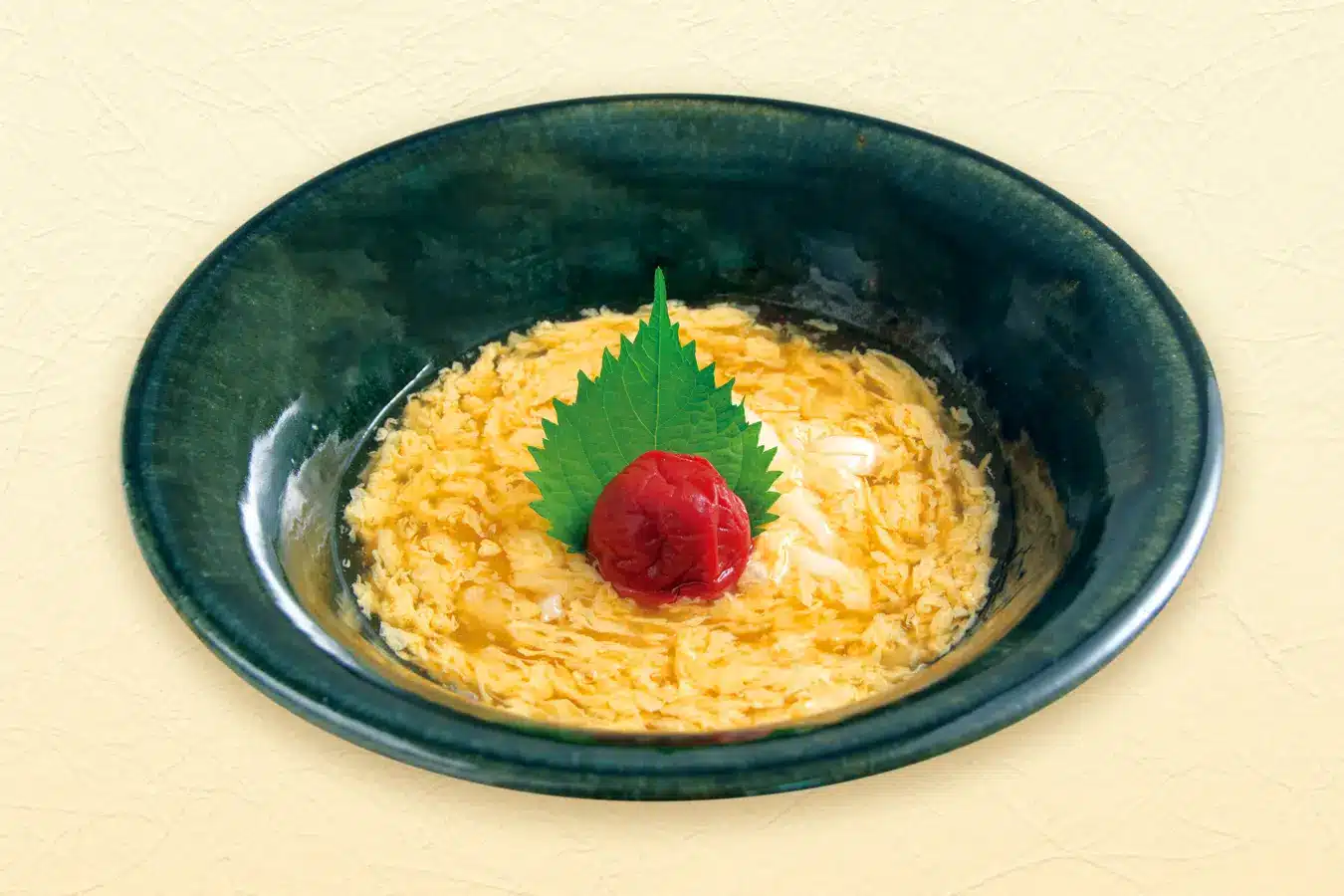 梅鶏卵うどん 麵処つるはん 成田国際空港店